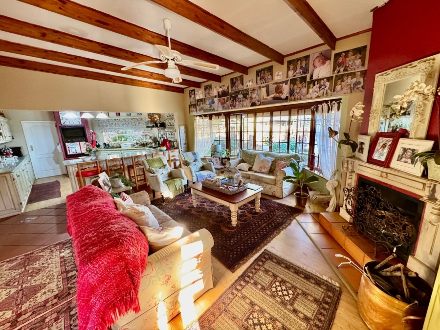 5 Bedroom Property for Sale in Van Der Hoff Park North West